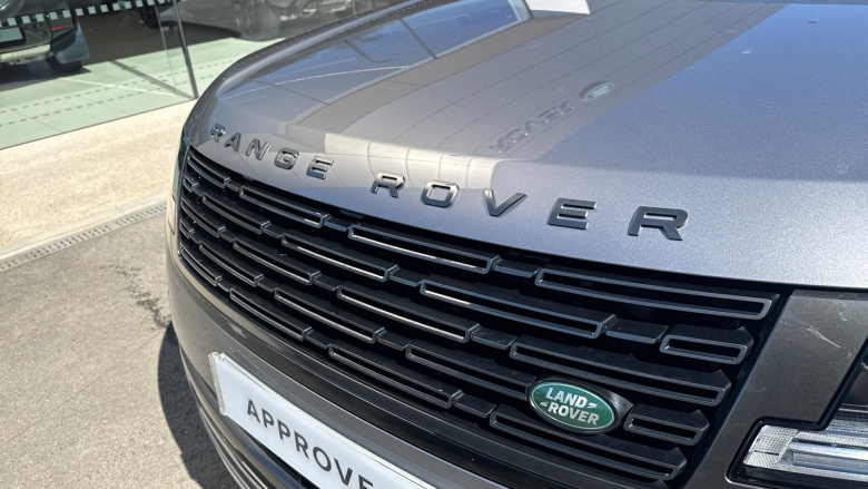 Land Rover Range Rover 3.0 D300 SE 4dr Auto Diesel Estate